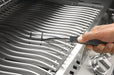 62121 Grid Lifter – in use, with cooking grids