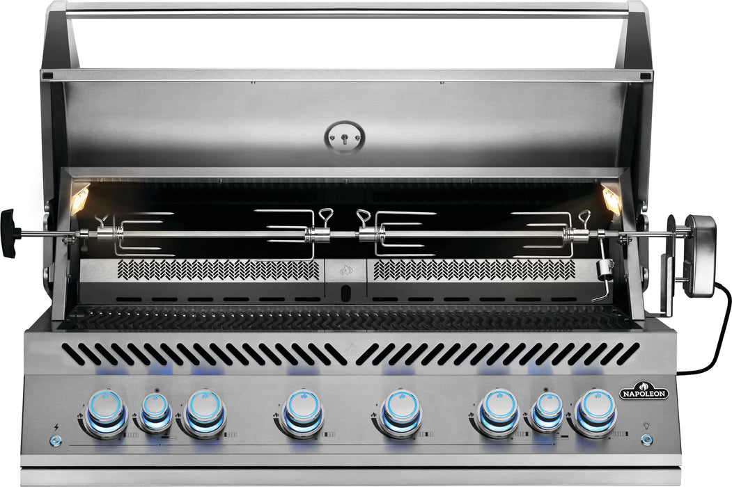 700 Series 44 RB Built-in Gas Grill – with rotisserie, front view