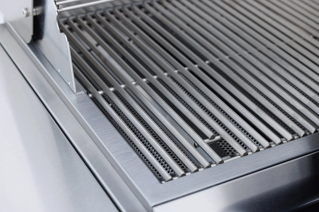 Blaze BCM grill stainless steel cooking grates, close-up
