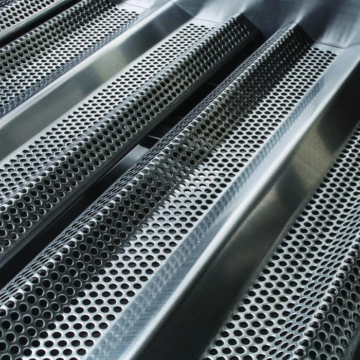 Blaze Premium LTE+ 32-Inch 4-Burner Built-In Propane Gas Grill W/ Rear Infrared Burner & Lift-Assist Hood Blaze Dreamwood Living