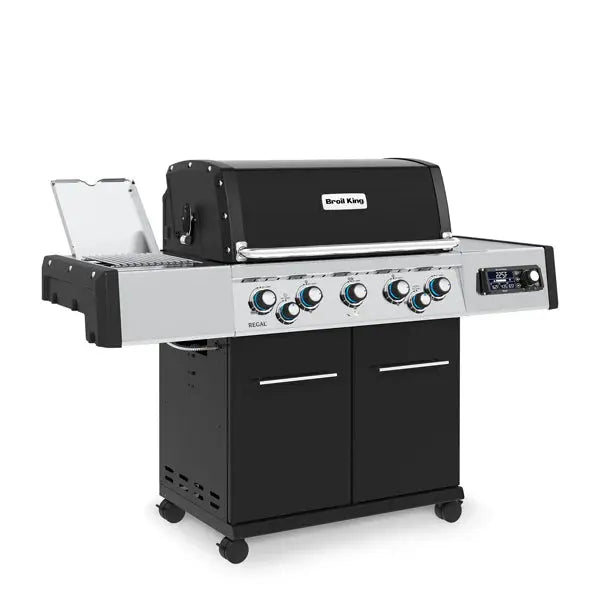Broil King Regal Q 590 Pro IR Freestanding