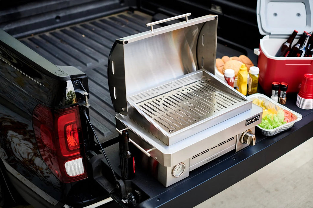 Coyote Grill Portable 25" Grill - C1PORTLP - LP Gas Only Coyote Outdoor Living Dreamwood Living