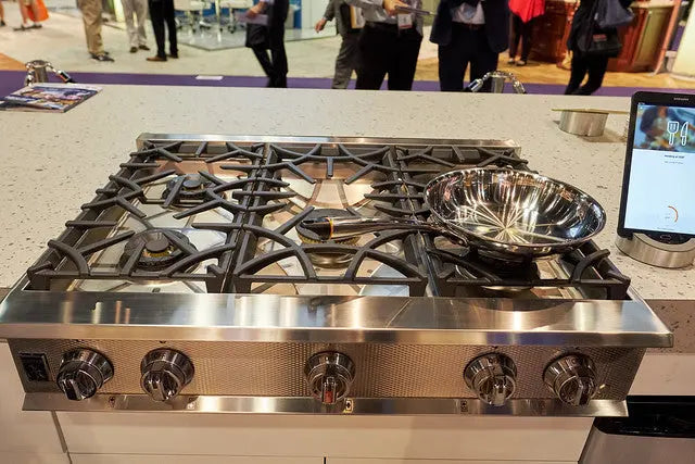 Hestan 36″ Rangetop, 5 Burner - KRT365-NG-1 Hestan Dreamwood Living