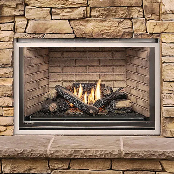 Montigo Divine 38" fireplace, a classic addition to outdoor spaces.