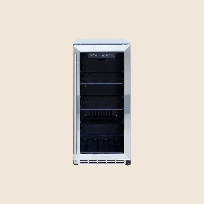 Summerset 15-inch outdoor refrigerator, glass door closed, front view