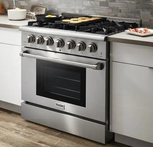 Thor Kitchen 36" Professional Dual Fuel Range in Stainless Steel, HRD3606ULP Thor Kitchen