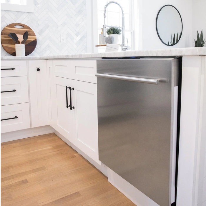 ZLINE 24" Euro Style Top Control Dishwasher in DuraSnow® Stainless Steel with Modern Style Handle, DW-SN-24 ZLINE