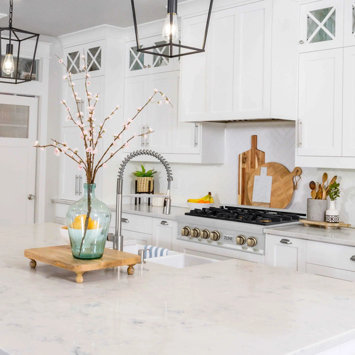 ZLINE 30" Autograph Edition Rangetop in Stainless Steel with Champagne Bronze Accents, RTZ-30-C ZLINE Dreamwood Living