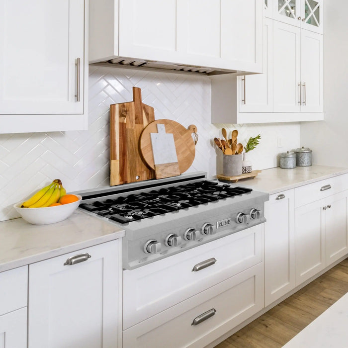 ZLINE 30" Rangetop in DuraSnow® Stainless Steel with 4 Gas Brass Burners And Griddle, RTS-GR-30 ZLINE Dreamwood Living