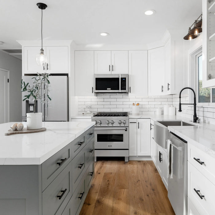 ZLINE 33" Vail Farmhouse Apron Mount Single Bowl Kitchen Sink in Stainless Steel Kitchen Sink with Bottom Grid, SAS-33 ZLINE