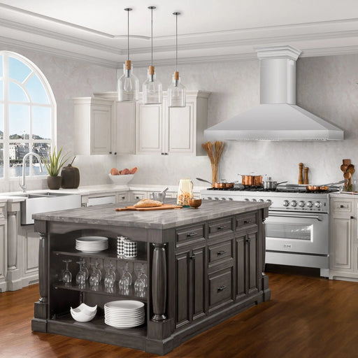 ZLINE 60" Professional Convertible Vent Wall Mount Range Hood in Stainless Steel with Crown Molding, 597CRN-60 ZLINE