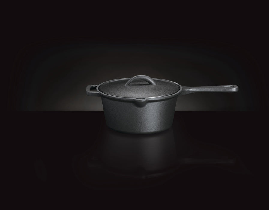 56051 Cast Iron Sauce Pan with Lid – product photo, lid on