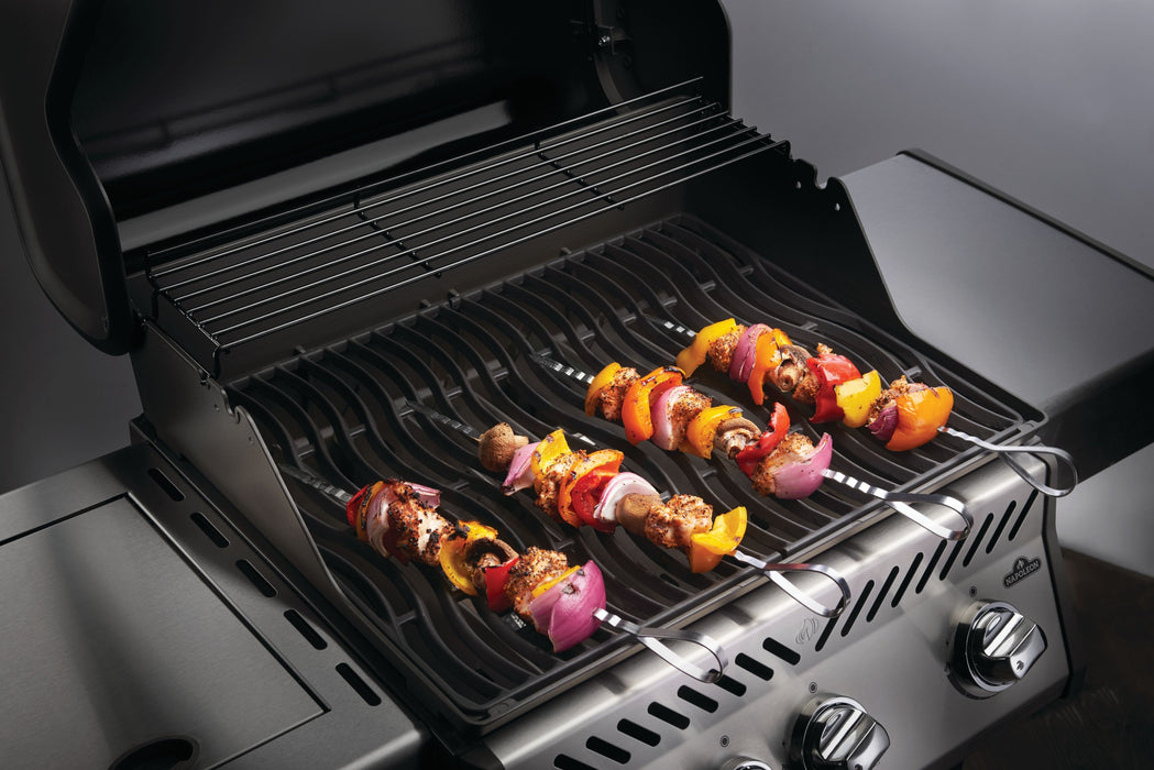 70015 Eight Stainless Steel Multifunctional Skewers – in use on the grill