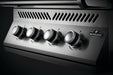 Grills 500 Series 32 Built-in Gas Grill – close-up of control knobs