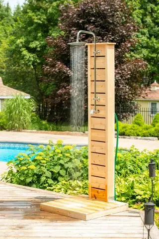 Dundalk White Cedar Outdoor Sierra Pillar Shower CTC105 Dundalk
